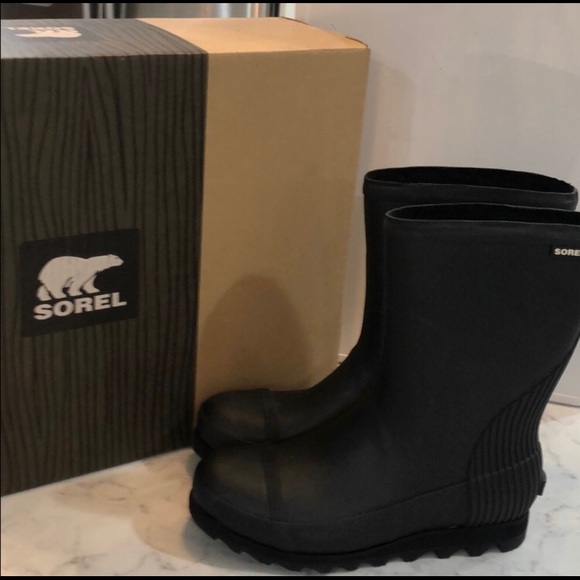 sorel short rain boots